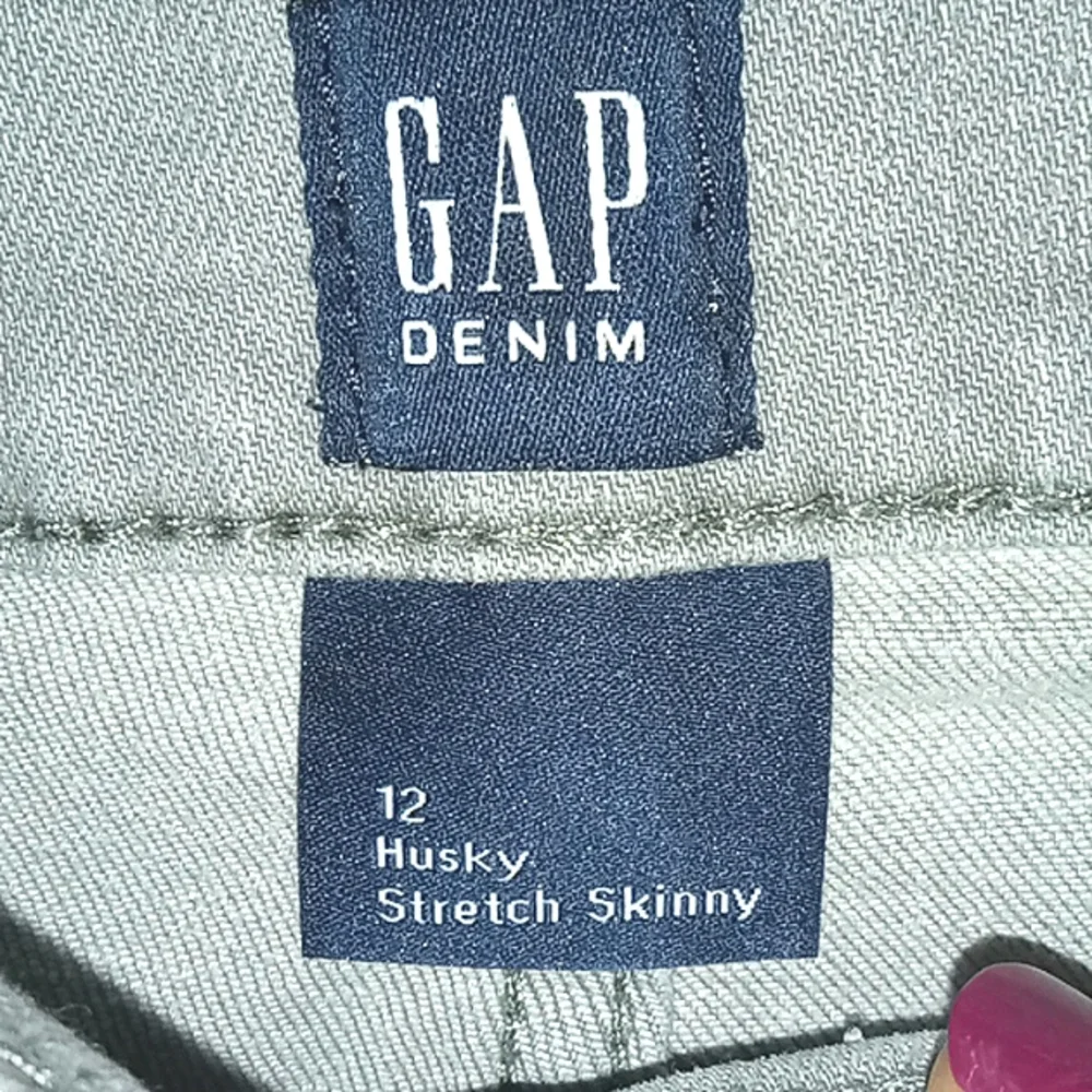 Gap Gray Stretch Skinny Jean, size 12 Husky
